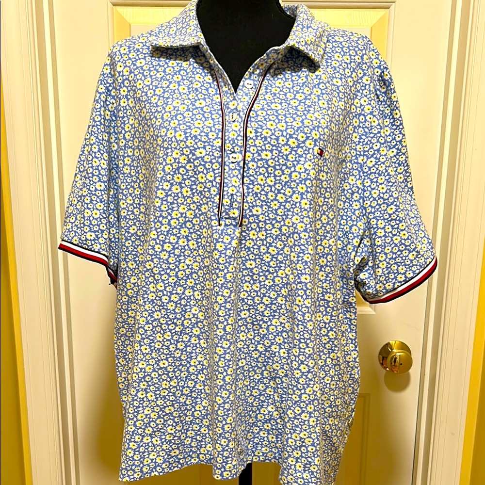 Tommy Hilfiger Blue and White Polo Shirt with Button—Up Collar